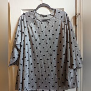 Kim & Cami 3/4 Sleeve Top with Black Polka Dots
